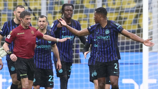 Arbitri, l’Aia ammette l’errore in Inter-Atalanta. Ma Gravina avverte: “Clima insopportabile, rifletteremo su Open Var”